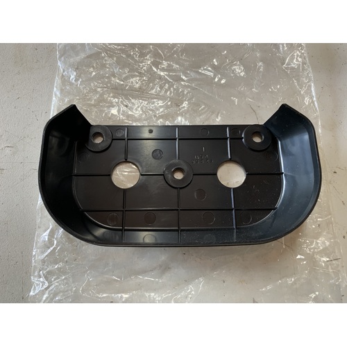 SUZUKI DR 250 SPEEDO TACHO BACKING BACK PLASTIC COVER 34152-38200 TS 185 ER DR125S