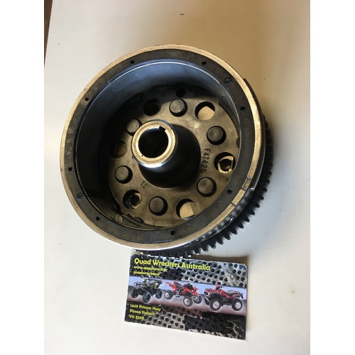 YAMAHA GRIZZLY 600 FLY WHEEL - ROTOR  - STARTER GEAR